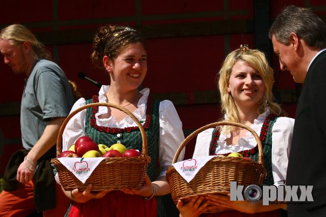 Apfelbluetenfest2008-0008.jpg